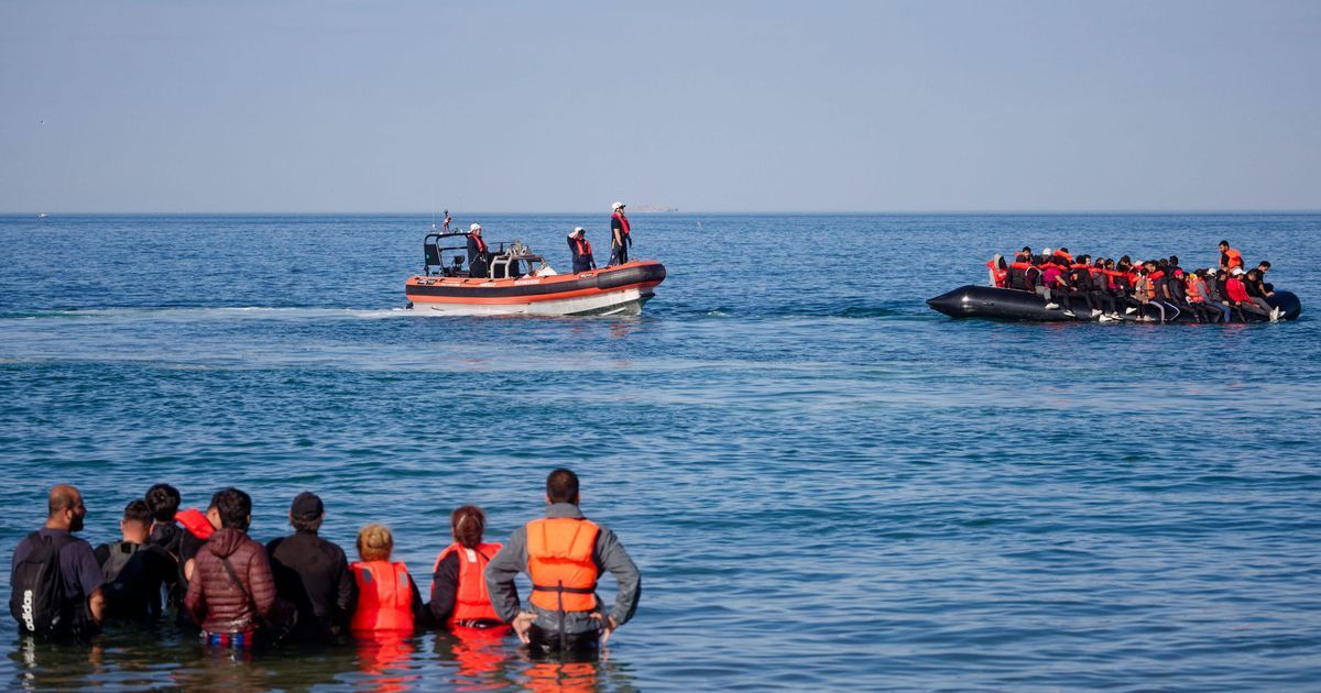 Un procès historique après le naufrage tragique de migrants dans la Manche
