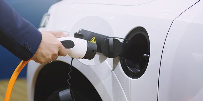 Bien choisir son chargeur de voiture électrique sans se ruiner