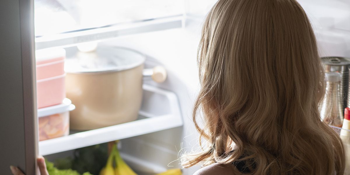 Mon frigo ne rafraîchit plus : les causes et solutions à connaître