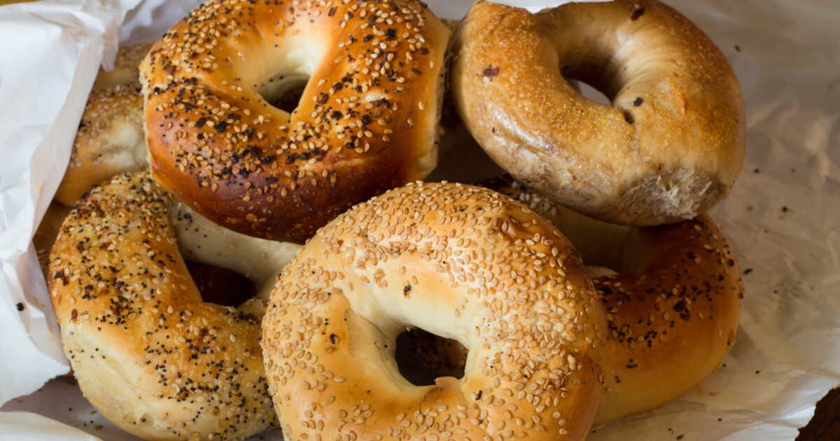 Bagel façon pain perdu : la recette délicieuse pour un brunch réussi