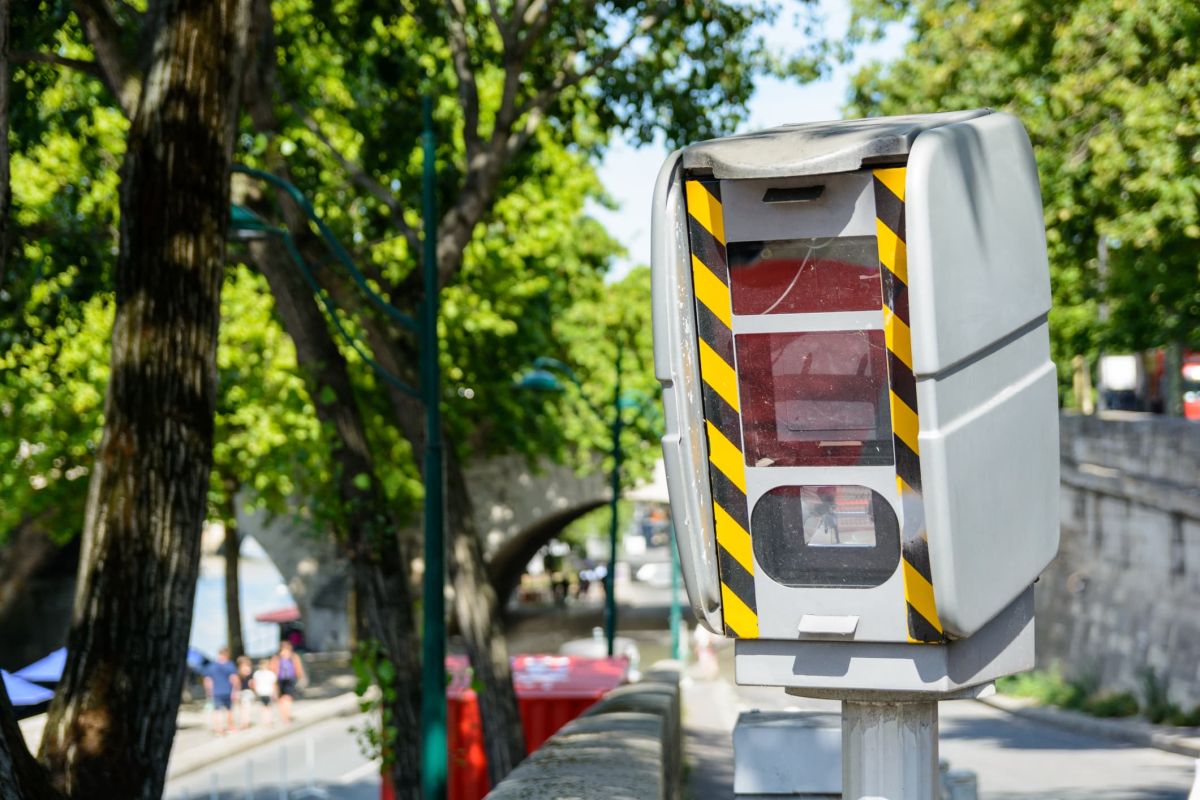 Des radars futuristes pour une conduite plus sûre : zoom sur les nouvelles infractions de 2025