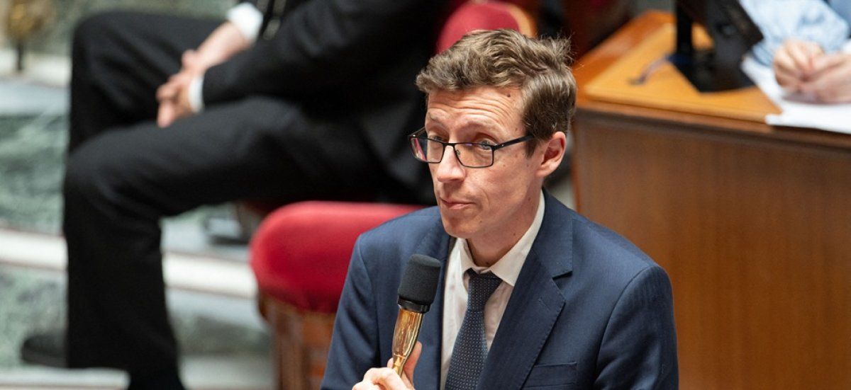 Le ministre de l'éducation défend l'utilisation du terme 'régime de Vichy' dans les programmes scolaires
