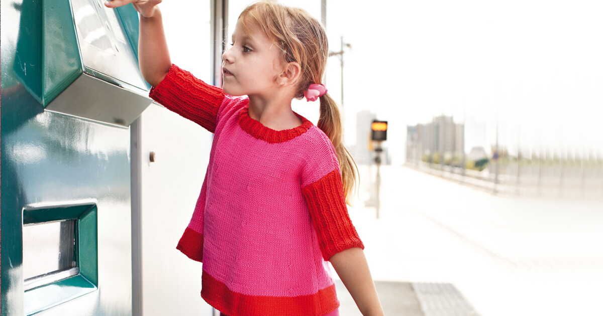 Quand la mode enfantine s'habille de fuchsia