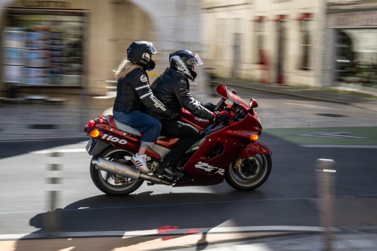 Des jeunes s’attaquent à un magasin de motos à Peyrehorade et finissent par être arrêtés à Dax
