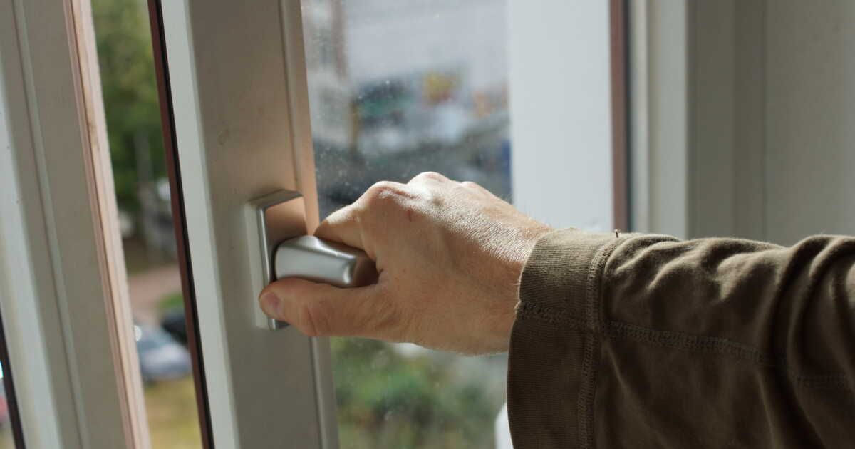 Aérer son logement en hiver : une astuce pour réduire vos factures