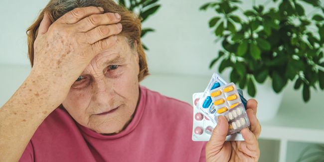 iatrogénie médicamenteuse : comprendre les risques cachés des traitements