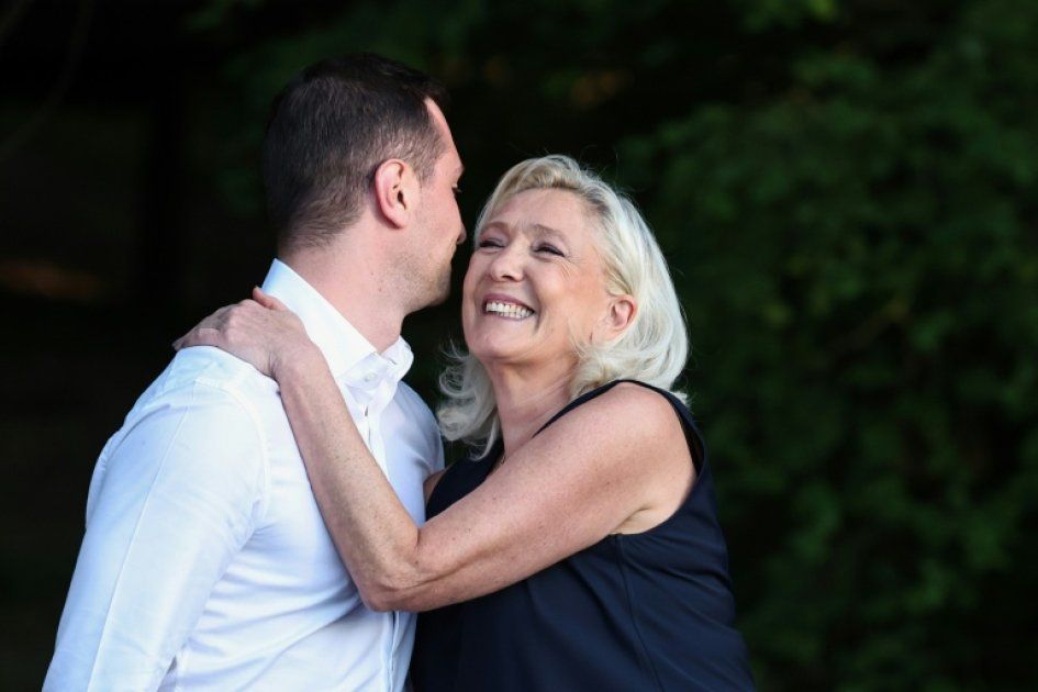 Vers une présidentielle : le combat Le Pen-Bardella se joue dans l'ombre du tribunal