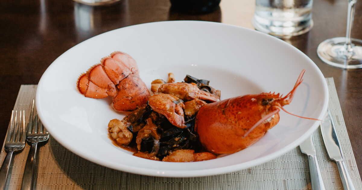 Les secrets d'un homard parfaitement rôti pour Noël