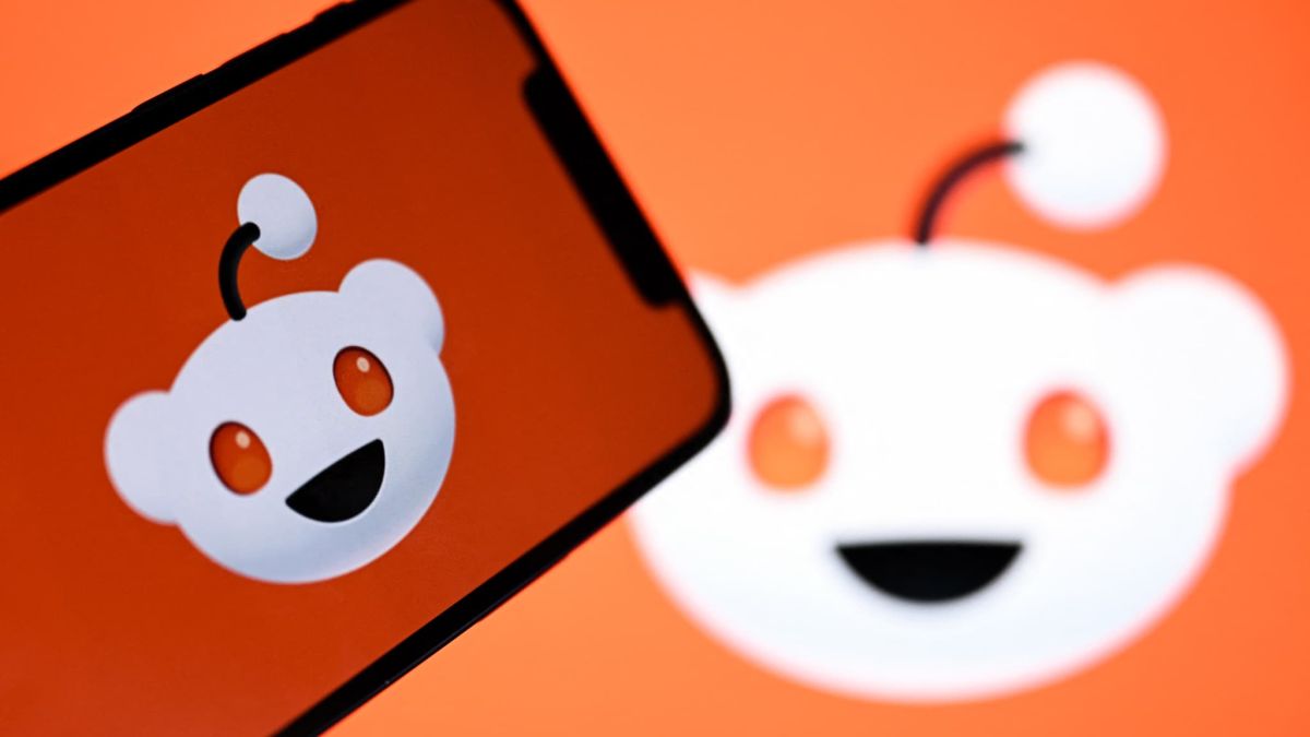 Reddit répond aux défis de l'IA en améliorant sa modération